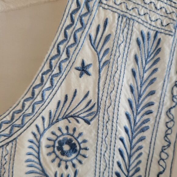 Faded Glory short Sleeve Blouse Women's small white/blue pullover Pre-owned - Picture 3 of 5